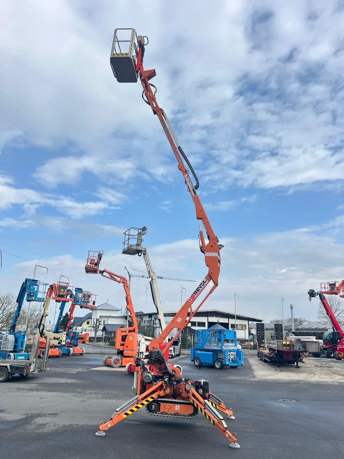 Raupen-Arbeitsbühne – Arbeitshöhe 12m
